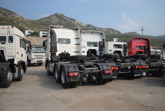 Sinotruk HOWO 6X4 รถบรรทุก 371HP/420HP รถบรรทุกจีน 5800*2300*1500mm ที่ดีที่สุด