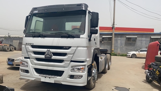 การออกแบบยางไร้ท่อ ใช้ Sinotruk HOWO 371 หัวรถบรรทุก