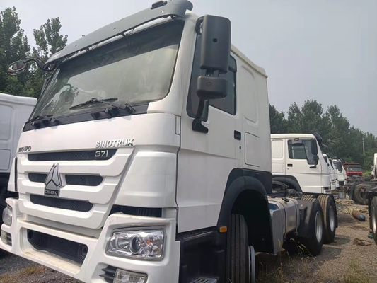 มือสอง Sinotruk HOWO หัวรถบรรทุกแทรกเตอร์ที่มีการรับรอง ISO การชําระเงินที่ปลอดภัย