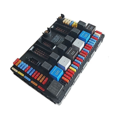 Sinotruk HOWO Wg9716582301 กล่องแยกไฟฟ้ากล่องฟิวส์สําหรับการก่อสร้างที่ยั่งยืน