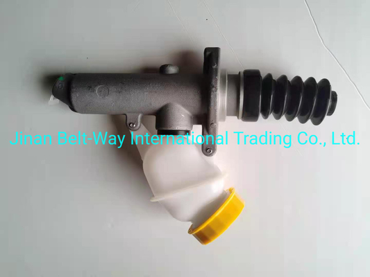 Sinotruk HOWO อะไหล่รถบรรทุก คลัดคลาช มิสเตอร์ไซลินเดอร์ Wg9719230013 Wg9719230023 สีดํา