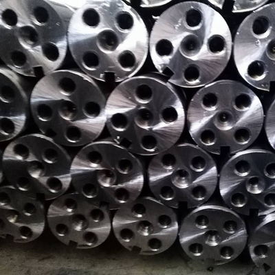 เครื่องยนต์ยนต์ Sinotruk Camshaft Vg1500050096 กลไกการทํางานสําหรับส่วนของระบบควบคุมเครื่องยนต์
