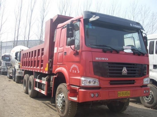 การออกแบบยางรัศมี 371HP HOWO รถบรรทุกหมุนสําหรับ ≤5 ที่นั่งจาก Sinotruk