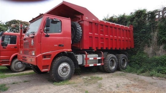 70 ตัน ZZ5707S3640AJ HOWO รถบรรทุกขุดเหมืองแร่ที่มีประเภทการส่งทางมือ