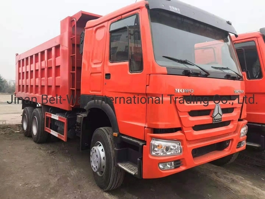 ความจุ 21-30t ใช้ HOWO รถบรรทุกถังน้ําหนัก แบบยกด้านหน้า 371HP 375HP