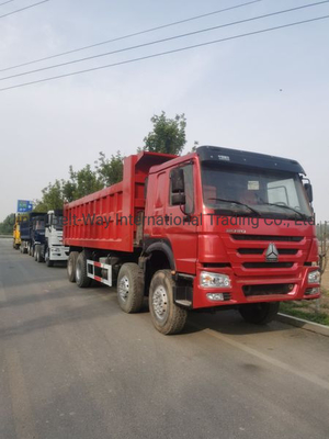 ประเภทของรถบรรทุก รถบรรทุกขยะที่ใช้ HOWO Shacman/8*4 371HP 350HP สําหรับความต้องการในการขนส่ง
