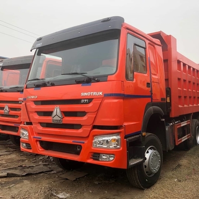 รถรับรอง ISO 10 ล้อ 6*4 Sinotruck HOWO รถขนของถังมือสอง 10 รถยนต์ 30 ตัน