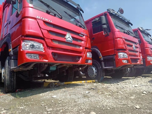 การออกแบบยางไร้ท่อ Sinotruk HOWO 336-380HP รถขนของในกับม้า 351-450hp