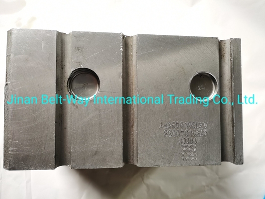 ส่วนส่วนของระบบสเตอเรนท์ เครื่องสเตอเรนท์สําหรับ Sinotruk HOWO หัวกระบอกรถบรรทุก Az1560040058