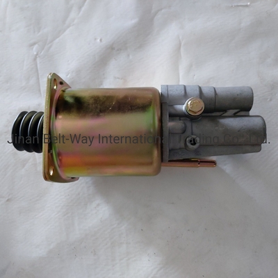 อะไหล่ระบบเบรค Wg9725230040 ซิลินเดอร์กระตุ้นคลาชสําหรับ Sinotruk HOWO Truck OEM